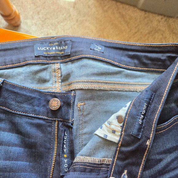 Priced to sell - Lucky Lolita Boot Jeans — Flattering Dark Blue (Size 10 / 30) - Picture 3 of 3